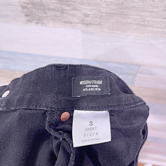 EXPRESS Super High Waisted Modern Straight Jeans Black Womens Small Short 4 - Picture 7 of 10